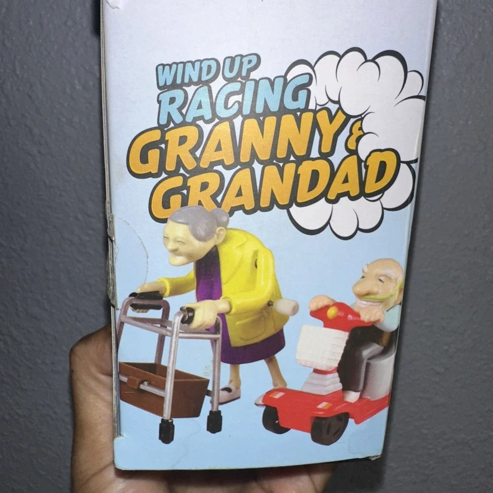 Bluw Racing Granny & Grandad Wind‎ Up Toys NEW